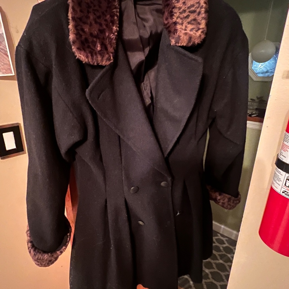 Coat - image 6